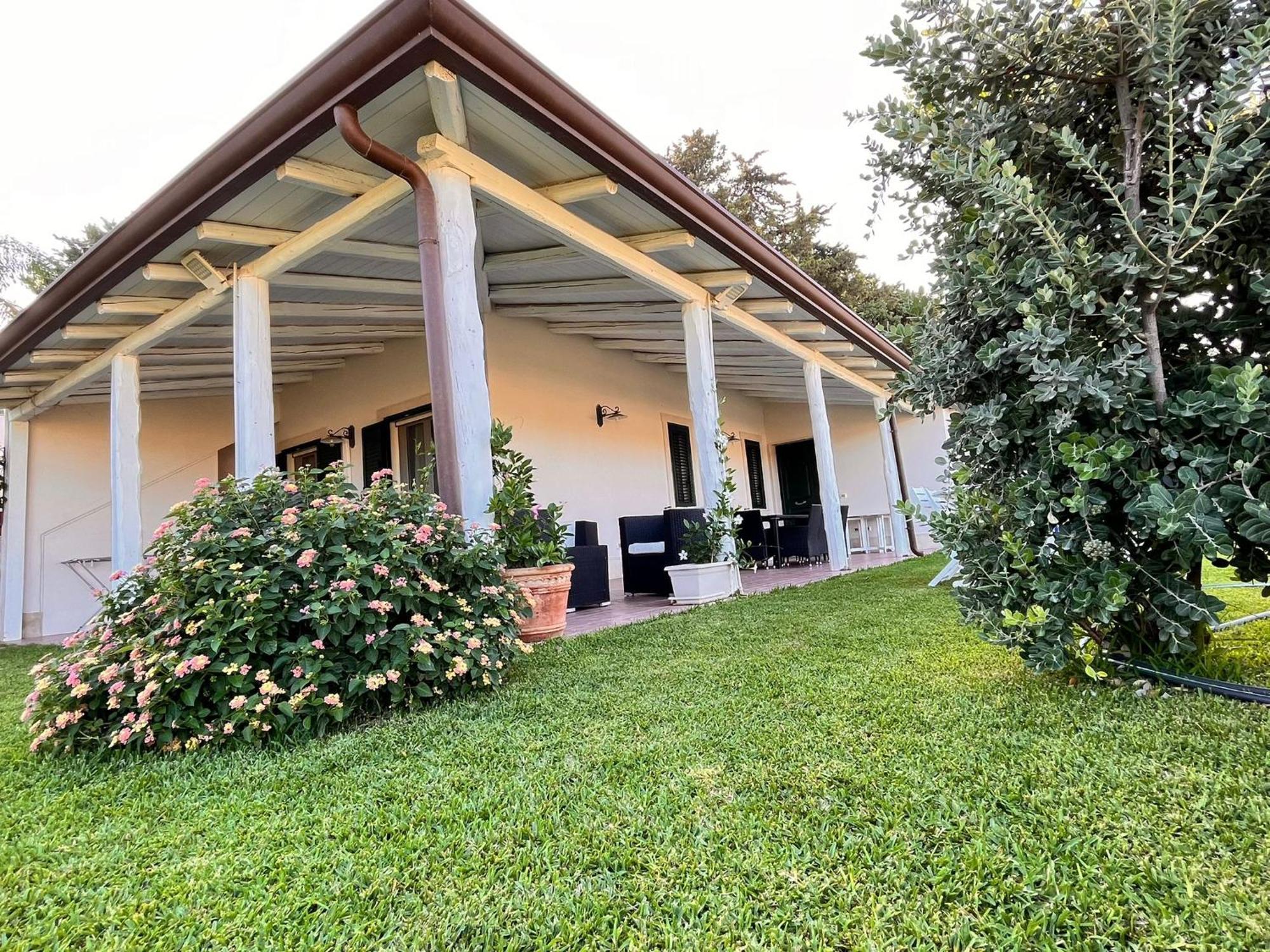 Summer House 아볼라 외부 사진